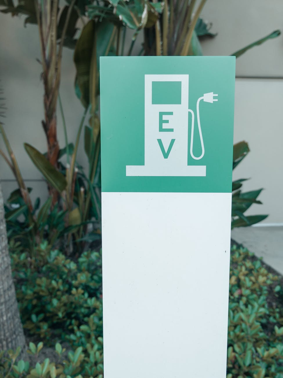 UK Has Almost 1 Million EV&nbsp;Chargers